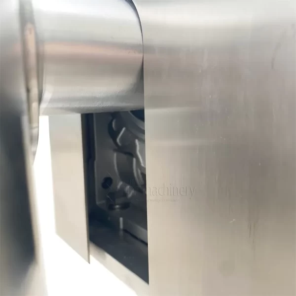 Titanium rod filter