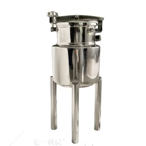 Small pharmaceutical-grade storage tanks