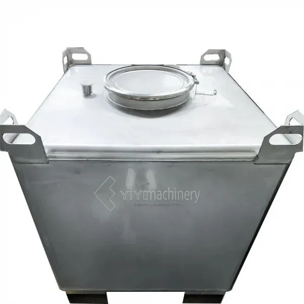 Industrial storage vessel illustrating usable water volume and level-control planning
