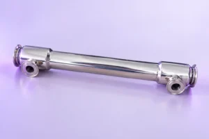 Long sanitary exchanger with two side ferrules on a lavender bench