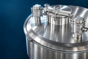 Upper lid and fittings of a stainless steel silo